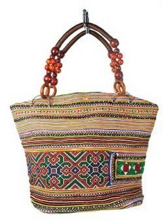 Bolso B-Fair Beads Marr&oacute;n con Asa de Cuentas